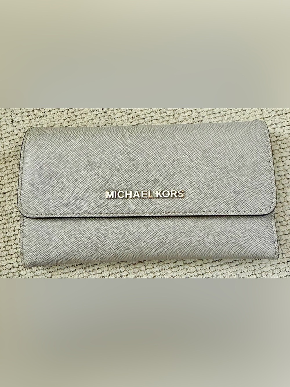 Michael Kors Women's Light Gray Saffiano Leather Wallet
